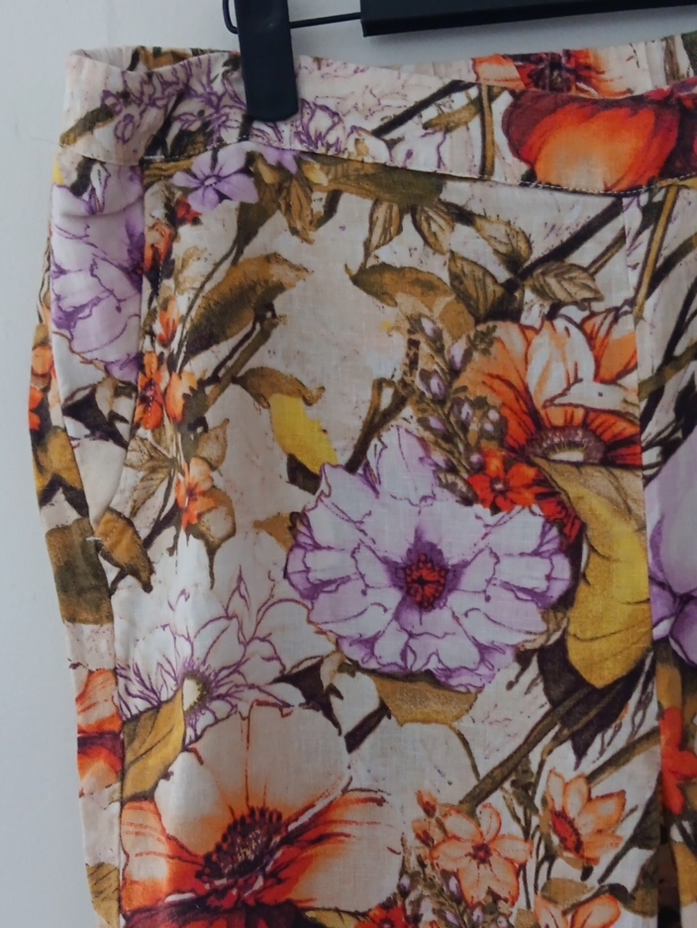 Chico's Floral Straight-Leg Pants in Cream with Orange & Purple Accents - Picture 2 of 10